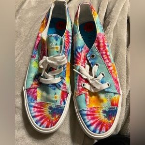 Blowfish size 10 rainbow shoes
